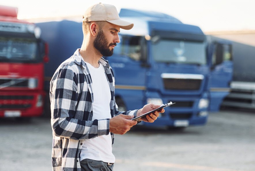 Tractor-Trailer or Bus Accident in NE or IA